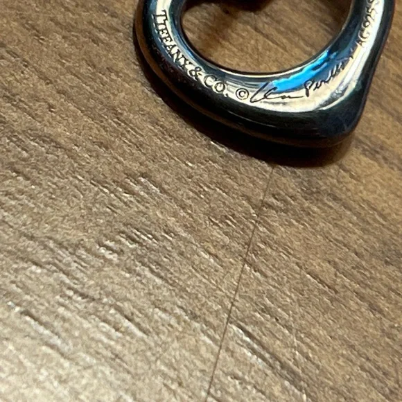 Tiffany & Co. Elsa Peretti Silver Heart Earrings - Picture 11 of 15